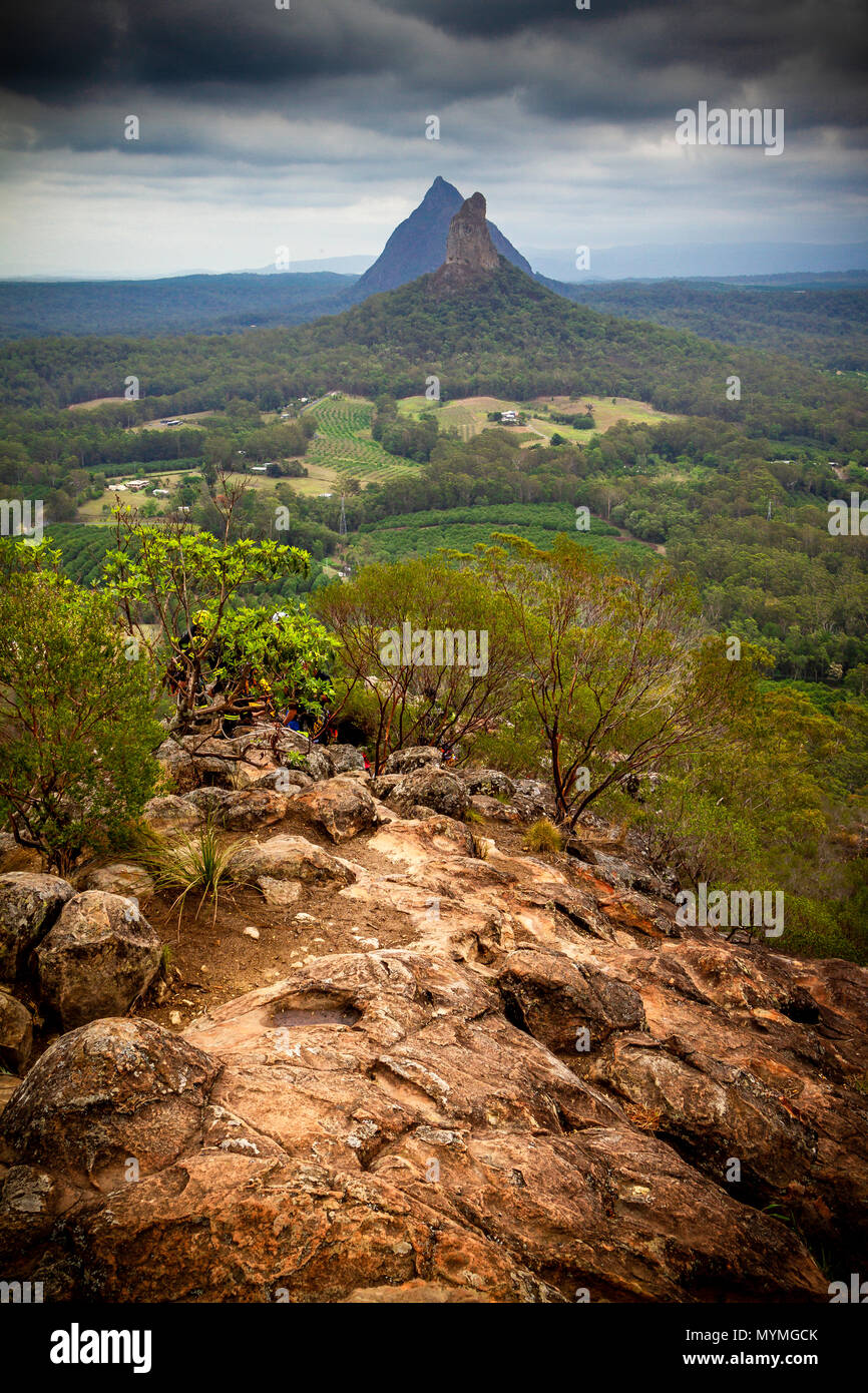 Conquistare il Monte Ngungun, QLD, Australia Foto Stock