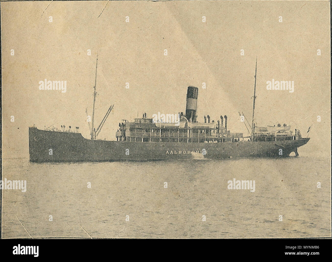 . Damperen 'Aalborghus" mi 1914. Den var sat ind på ruten mellem København og Aalborg af rederiet 'Det Forenede'. Bygget på B&W. . Agli utenti la riproduzione di un lavoro scaduto Di arte 131 Damperen Aalborghus 1914 Foto Stock