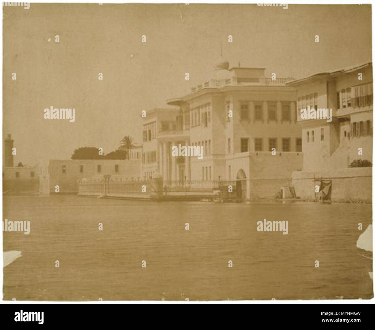. Egipto. Alessandria, Palácio e farol de Ras-el-stagno. Inglese: Ras-el-Tin palace e il faro ad Alessandria, Egitto. Português: Palácio e farol de Ras-el-stagno, Alessandria, Egipto . circa 1880 447 Ras-el-Tin Palace Foto Stock