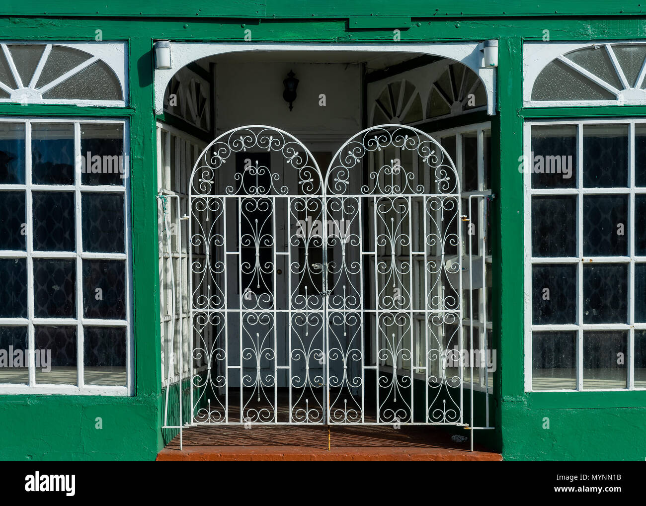 Entrata di una tradizionale casa delle Bermuda. Foto Stock