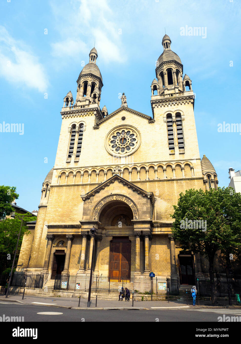 Chiesa di Sant'Anna in rue de Tolbiac - Parigi, Francia Foto Stock