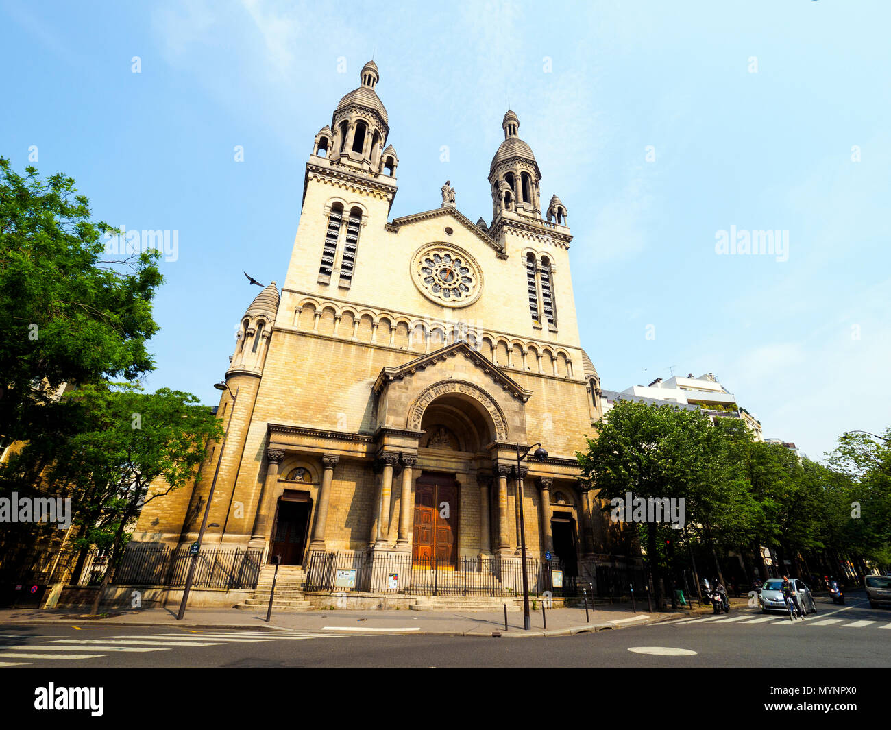 Chiesa di Sant'Anna in rue de Tolbiac - Parigi, Francia Foto Stock