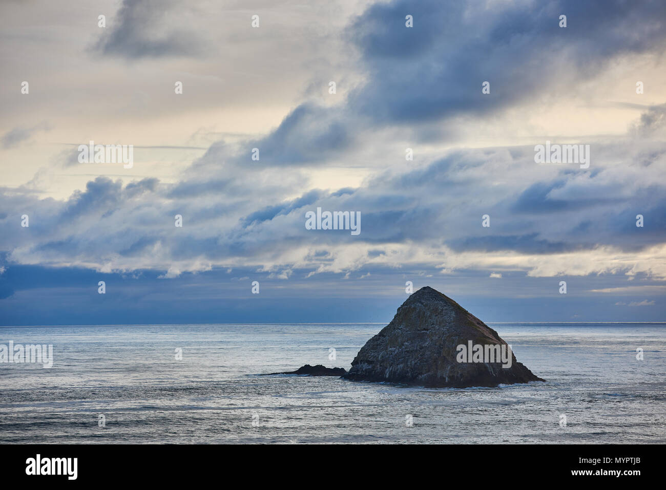 Isola di tempesta, Tillamook County, Oregon Foto Stock