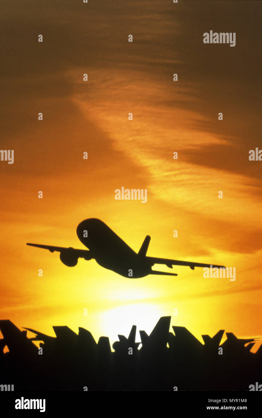 1992 Silhouette storico di volo aereo commerciale Foto Stock