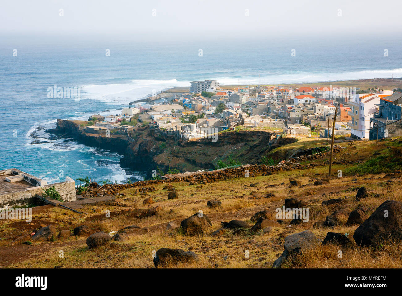 Ponta do Sol Capo Verde. Vista del villaggio di pescatori sull'Oceano Atlantico, Santo Antao Isola Foto Stock