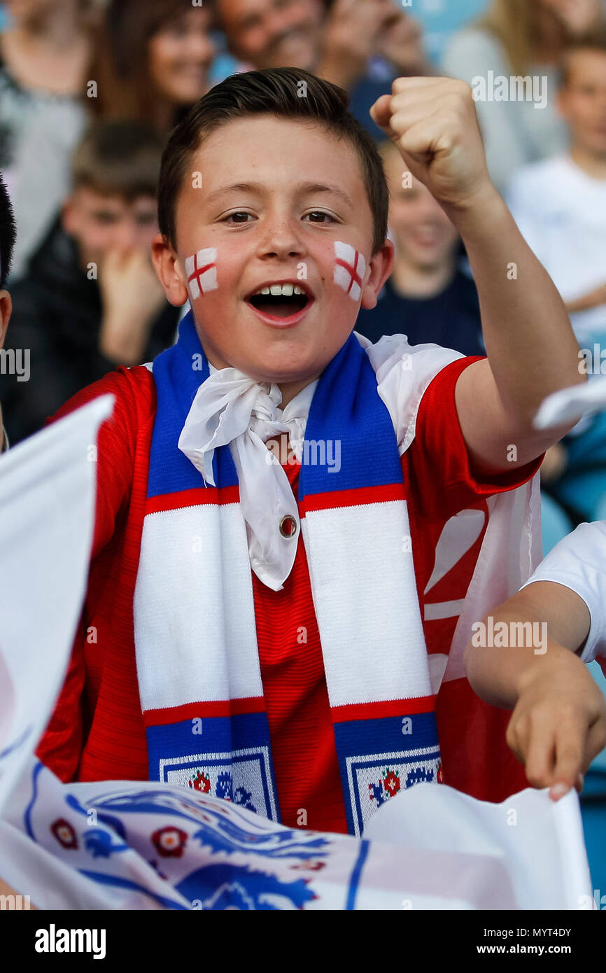 Leeds, Regno Unito. Il 7 giugno, 2018. Tifosi inglesi prima della International amichevole tra Inghilterra e Costa Rica a Elland Road il 7 giugno 2018 a Leeds, Inghilterra. (Foto di Daniel Chesterton/phcimages) Credit: Immagini di PHC/Alamy Live News Foto Stock