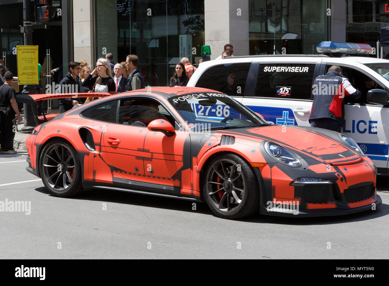 Montreal, Canada. Il 7 giugno, 2018. Il centro cittadino di Montreal è la destinazione per i fan di gara durante la Formula 1 Grand Prix Weekend. Credito: Richard prudhomme/Alamy Live News Foto Stock