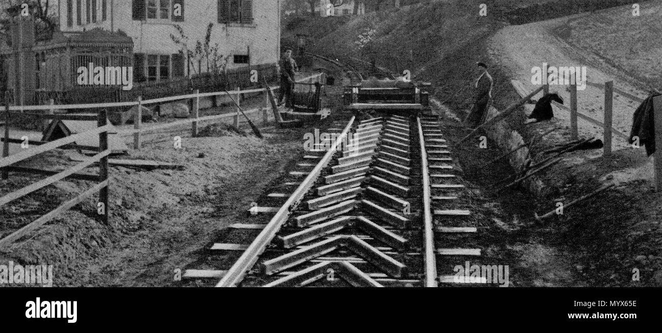 . Deutsch: Gleis mit Pfeilzahnwalzenſyſtem Wetli auf der Strecke Wädenswil-Einſideln. . Circa 1875. 3 sconosciuto WetliWEi Foto Stock