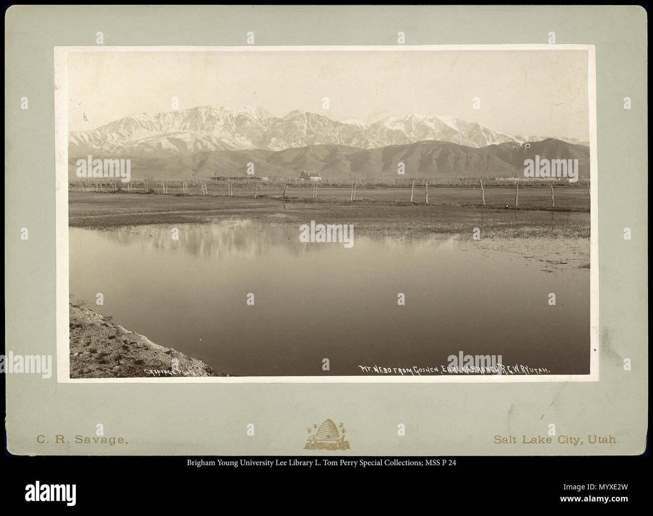Chiamare il numero #: mss P24 scatola 7 Cartella 1 . MSS 582 P 24 B7 F1. tra circa 1880 e circa 1890 16 Mt. Nebo dal Gosen, filiale di Eureka R.G.W.Ry. (Rio Grande Western Railway), Utah. C.R. Savage foto. Foto Stock