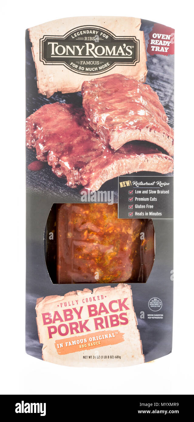 Winneconne - 3 Giugno 2018: un pacchetto di Tony Roma's famosa nervature isolato su un background. Foto Stock