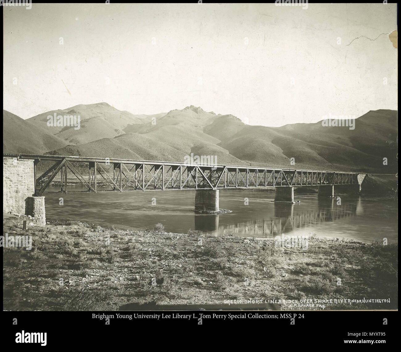 Chiamare il numero #: mss P24 scatola 7 cartella 14 . MSS 695 P 24 B7 F14. circa 1868 o 1900 17 Oregon Short Line, ponte sul fiume Snake vicino a Huntington; C.R. Savage, foto. Foto Stock