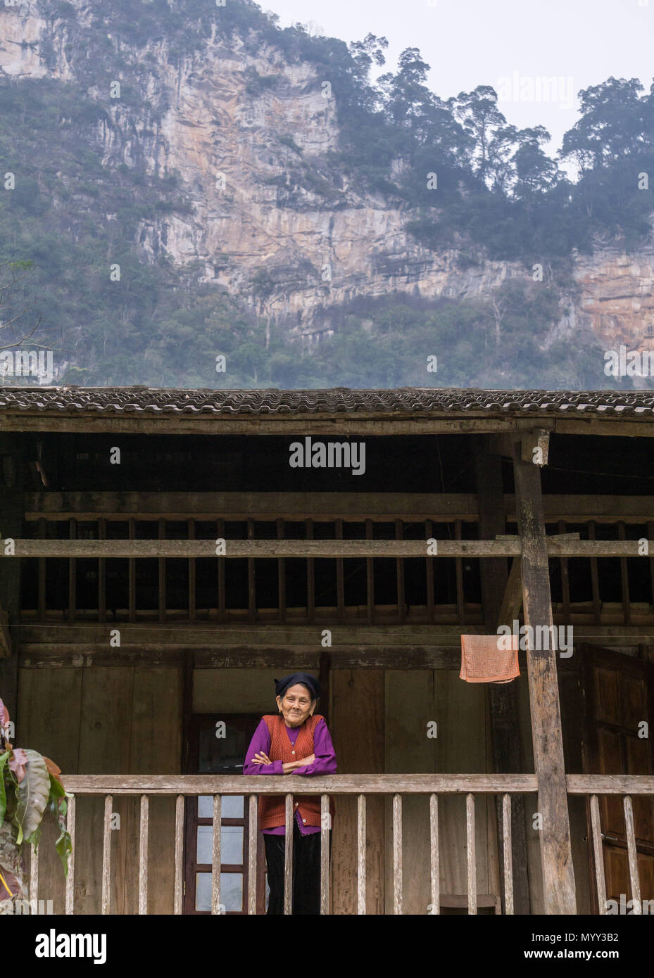 Ba essere village, Vietnam del Nord Foto Stock