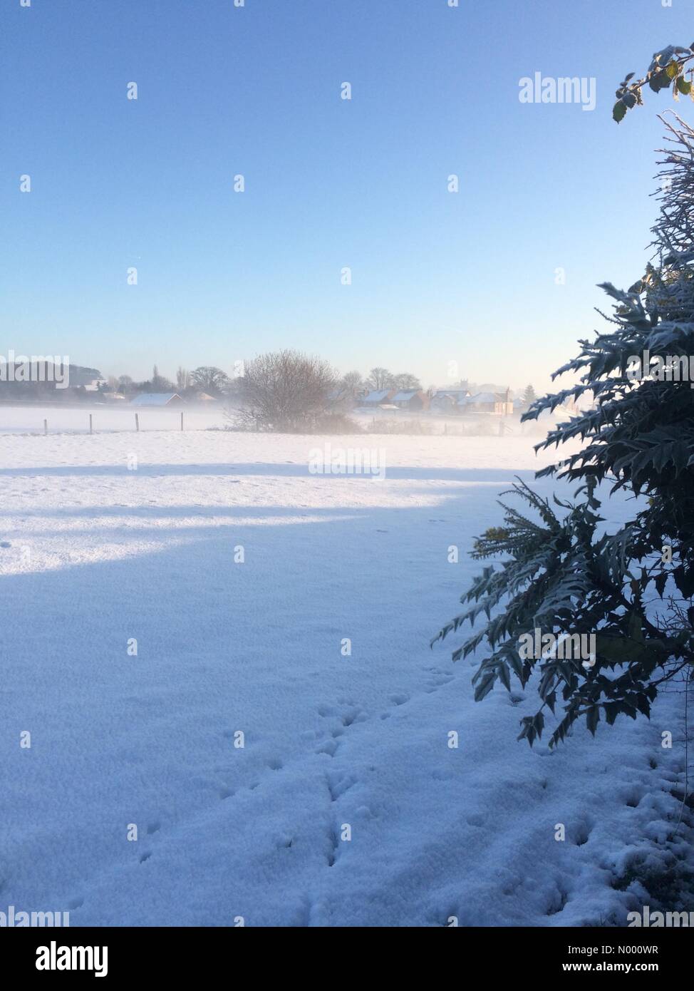 Newthorpe, Nottinghamshire, Regno Unito. Il 29 dicembre, 2014. Regno Unito meteo. Fredda mattina nel Nottinghamshire. Credito: Tim Slater / StockimoNews/Alamy Live News Foto Stock