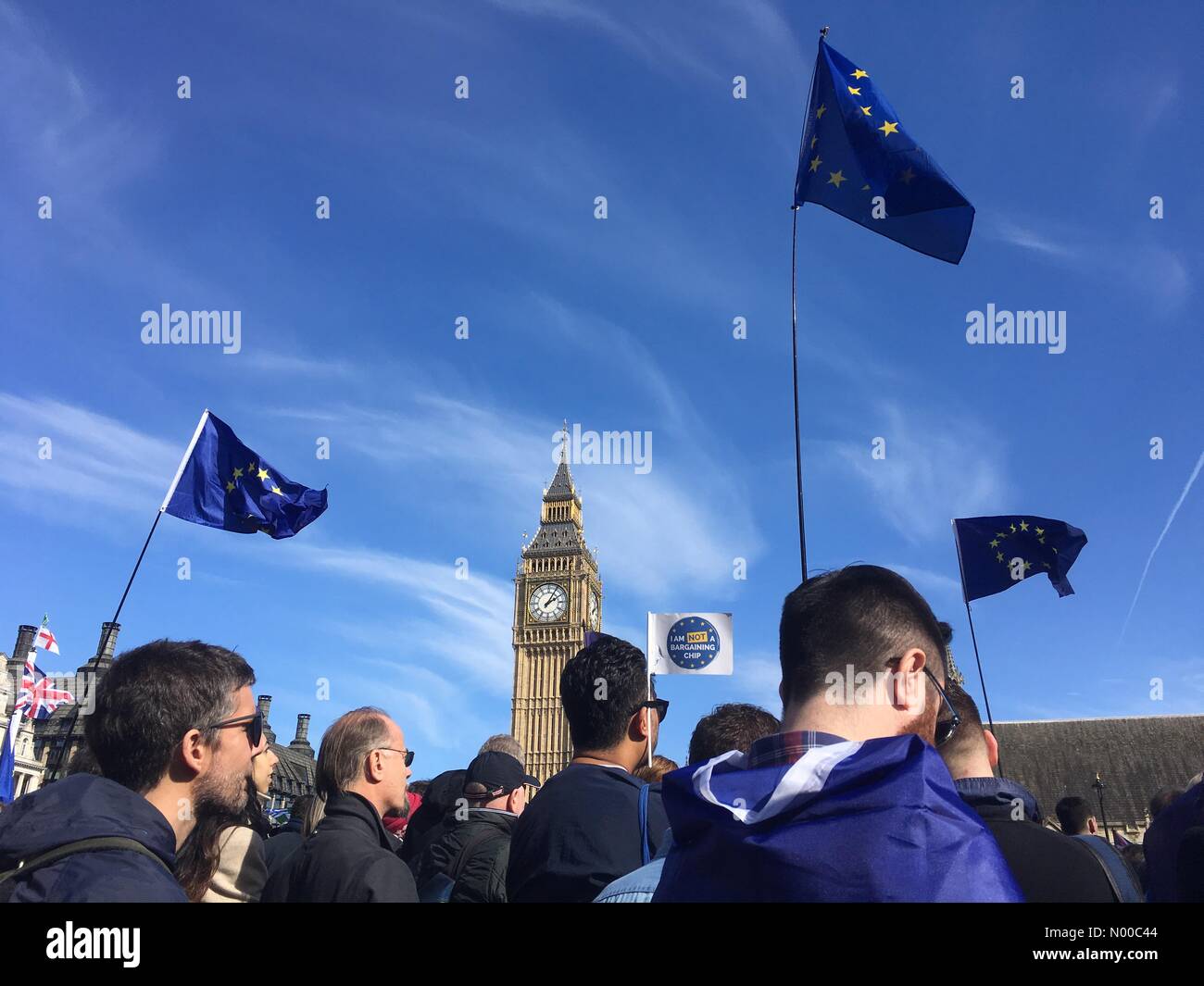 Londra, Regno Unito. 25 Mar, 2017. 25/03/2017 Londra UK anti Brexit demo prendendo posto nel centro di Londra Credito: Emin Ozkan / StockimoNews/Alamy Live News Foto Stock