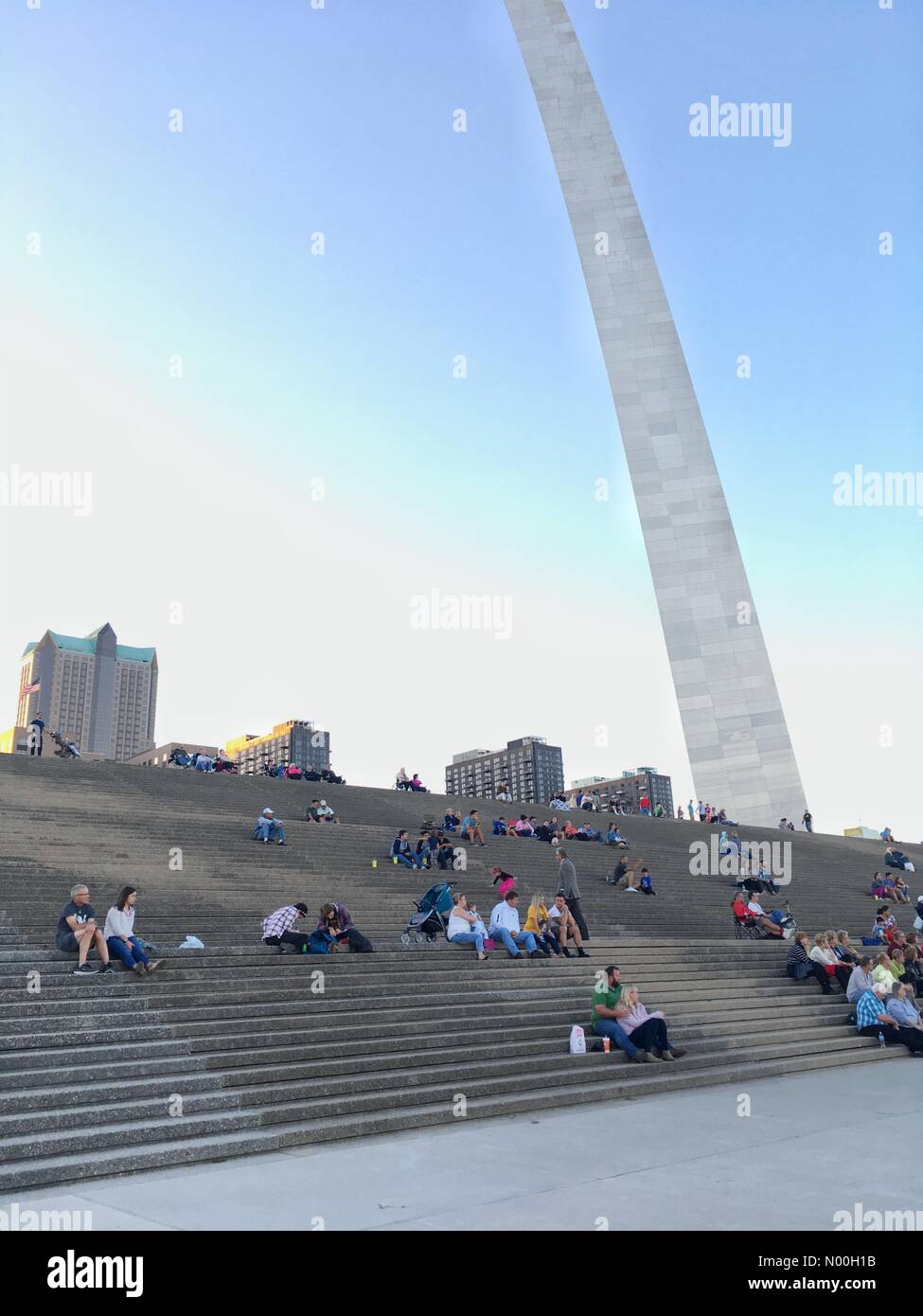 St. Louis, Missouri negli Stati Uniti d'America. Trentesimo Sep, 2017. usaf il settantesimo compleanno con un concerto presso il Gateway Arch, 30 settembre 2017. Credito: irkin09/stockimonews/alamy live news Foto Stock