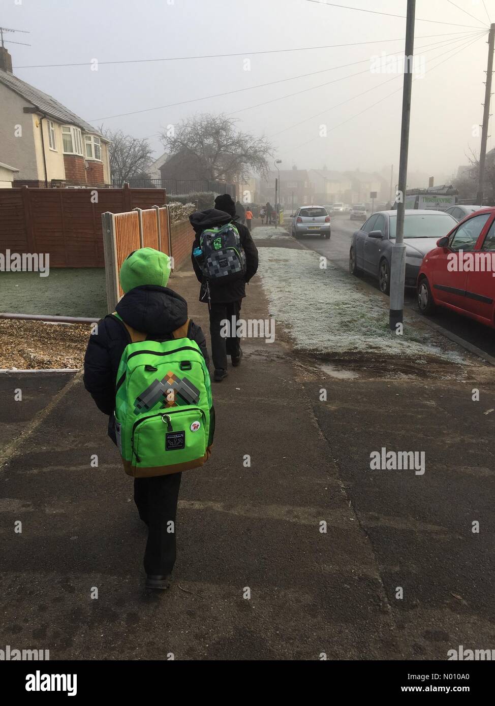 Regno Unito: Meteo Gelo e la nebbia non durante la mattina scuola gestita in lettura, UK. Foto Stock