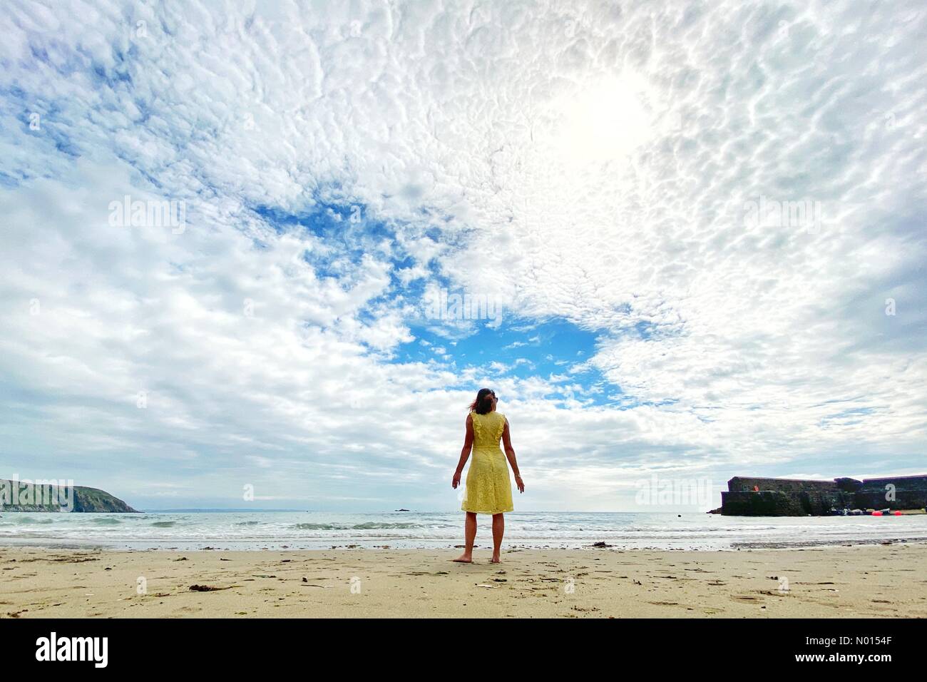 Gorran Haven, Cornovaglia, Regno Unito. 20 Giugno 2021. Calda spiaggia umida a Gorran Haven.pictured: Raich Keene. Credit nidpor/Alamy Live News Foto Stock