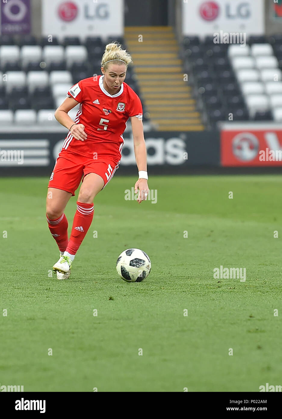 Il Galles v Bosnia in azione durante la Coppa del Mondo Donne qualificazioni al Liberty Stadium Swansea Swansea Galles su Giugno 07 2018 Graham / GlennSports Foto Stock