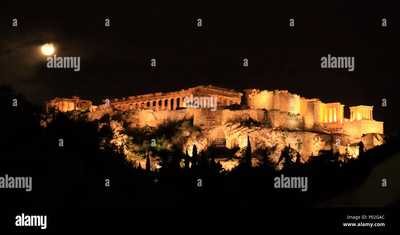 Acropoli di notte, Atene, Grecia Foto Stock