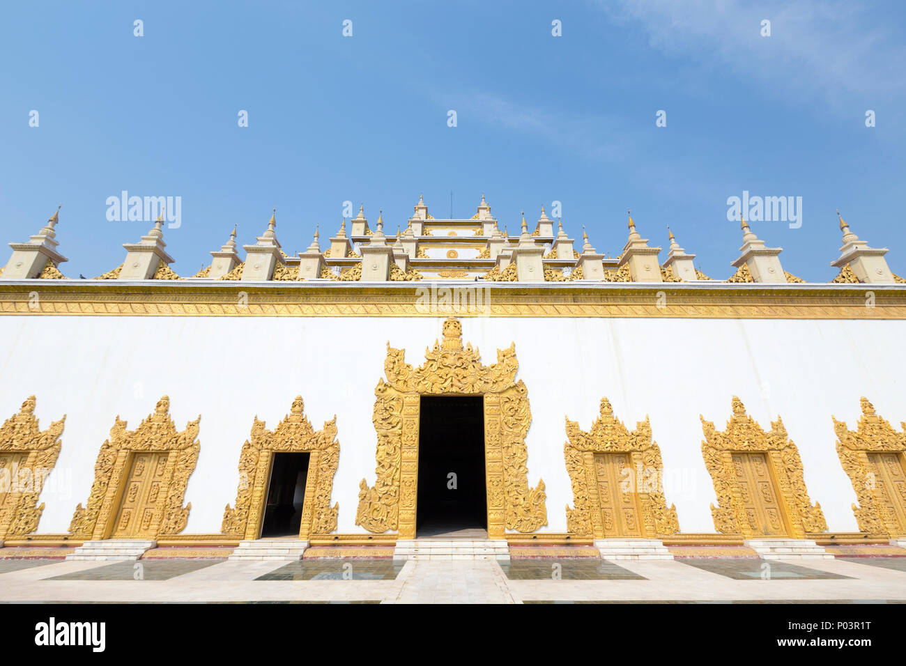 Atumashi Kyaung monastero buddista, Mandalay Myanmar Foto Stock