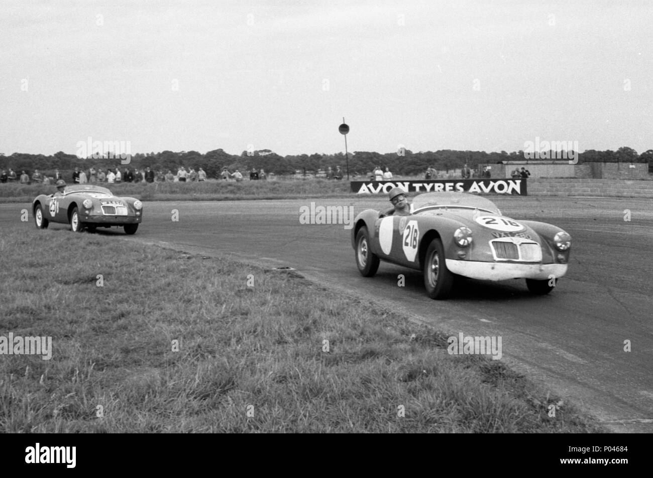 MGA Twin Cam, D.Dixon (ottagono stabile un team) 6hr staffetta Silverstone 15.8.1959 Foto Stock