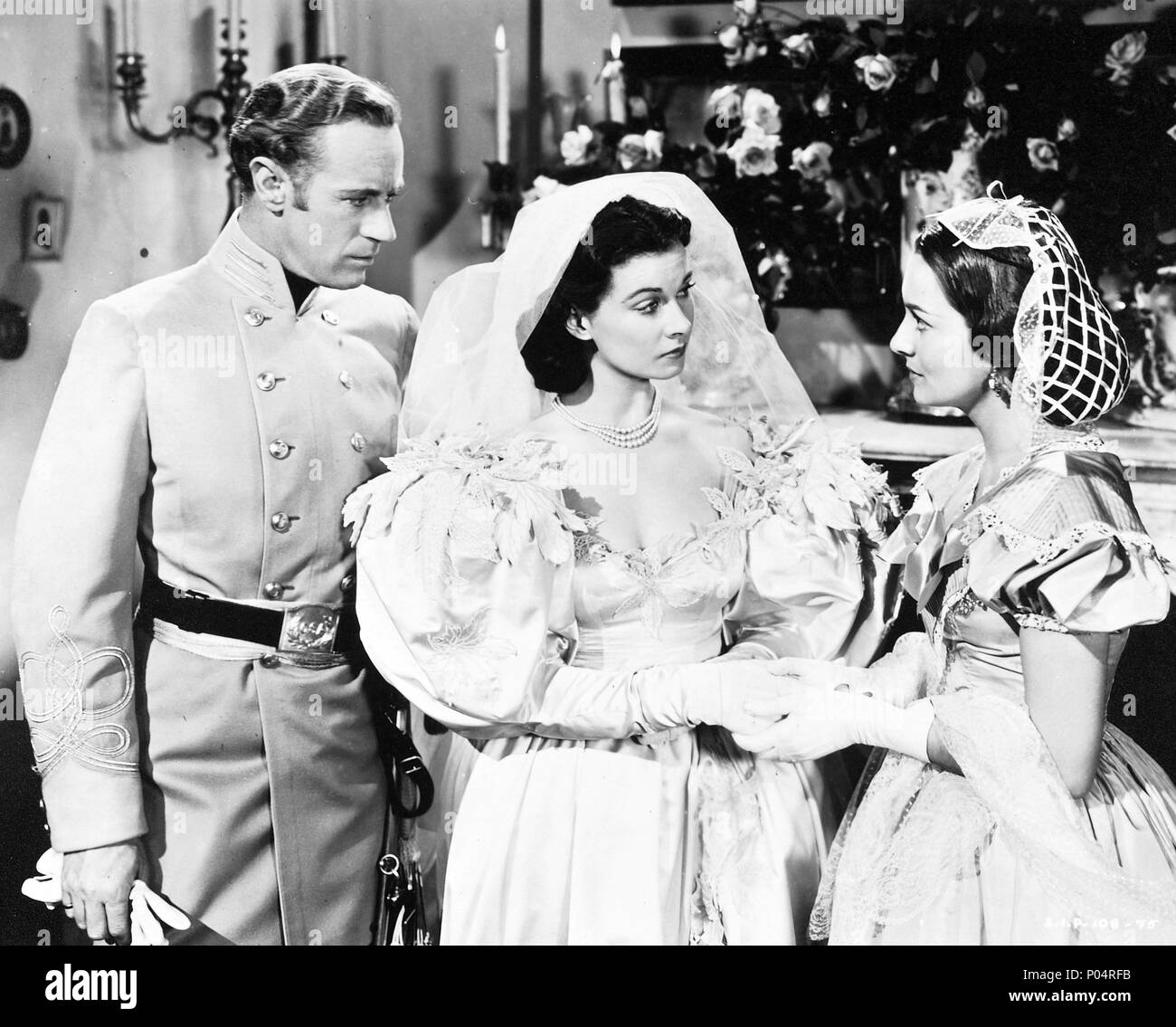 Pellicola originale titolo: Via col vento. Titolo inglese: Via col vento. Regista: George Cukor; Victor Fleming. Anno: 1939. Stelle: LESLIE HOWARD; Olivia de Havilland; Vivien Leigh. Credito: M.G.M / Album Foto Stock