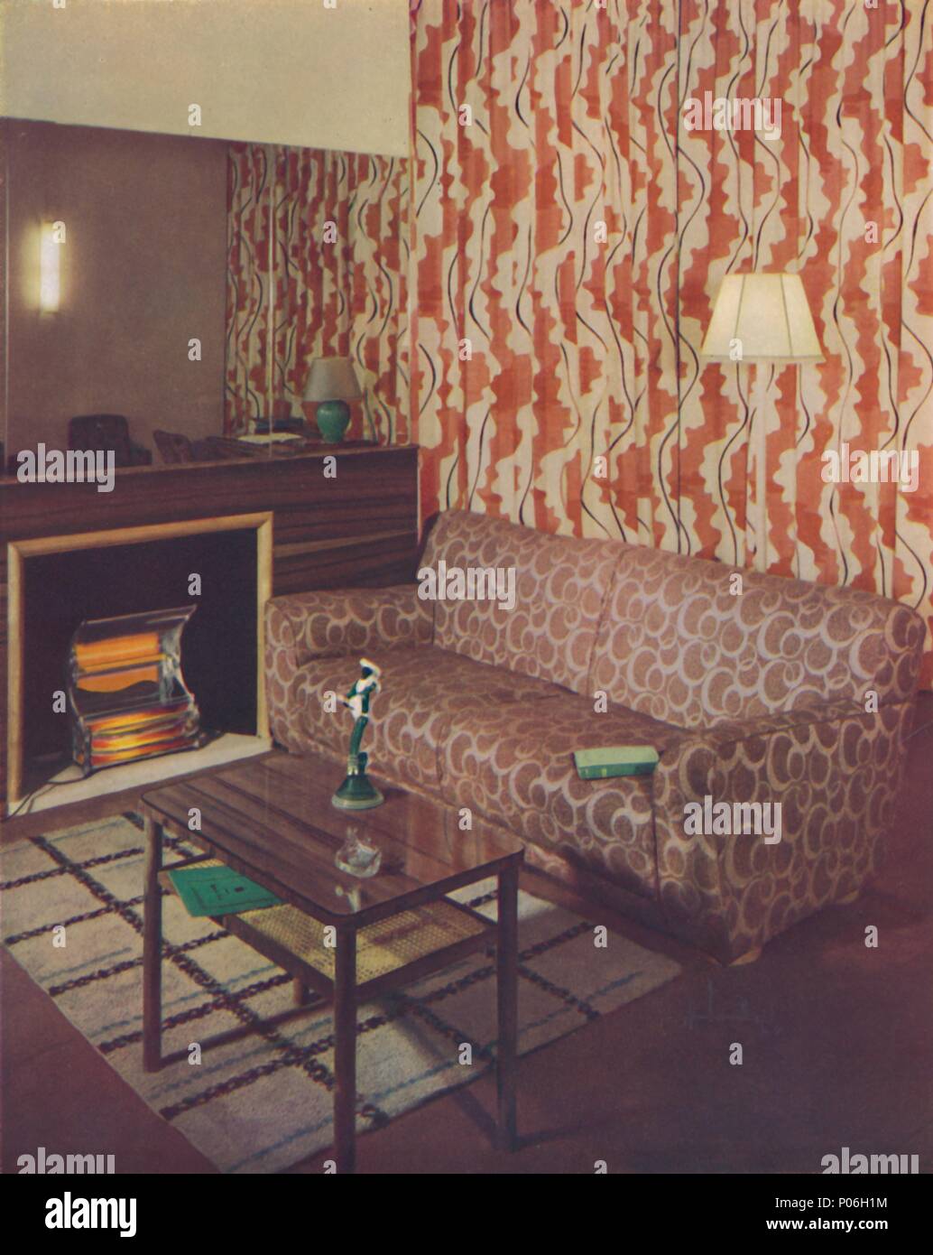 'Angolo di un lounge in un appartamento London da Ian Henderson', C1945. Artista: sconosciuto. Foto Stock