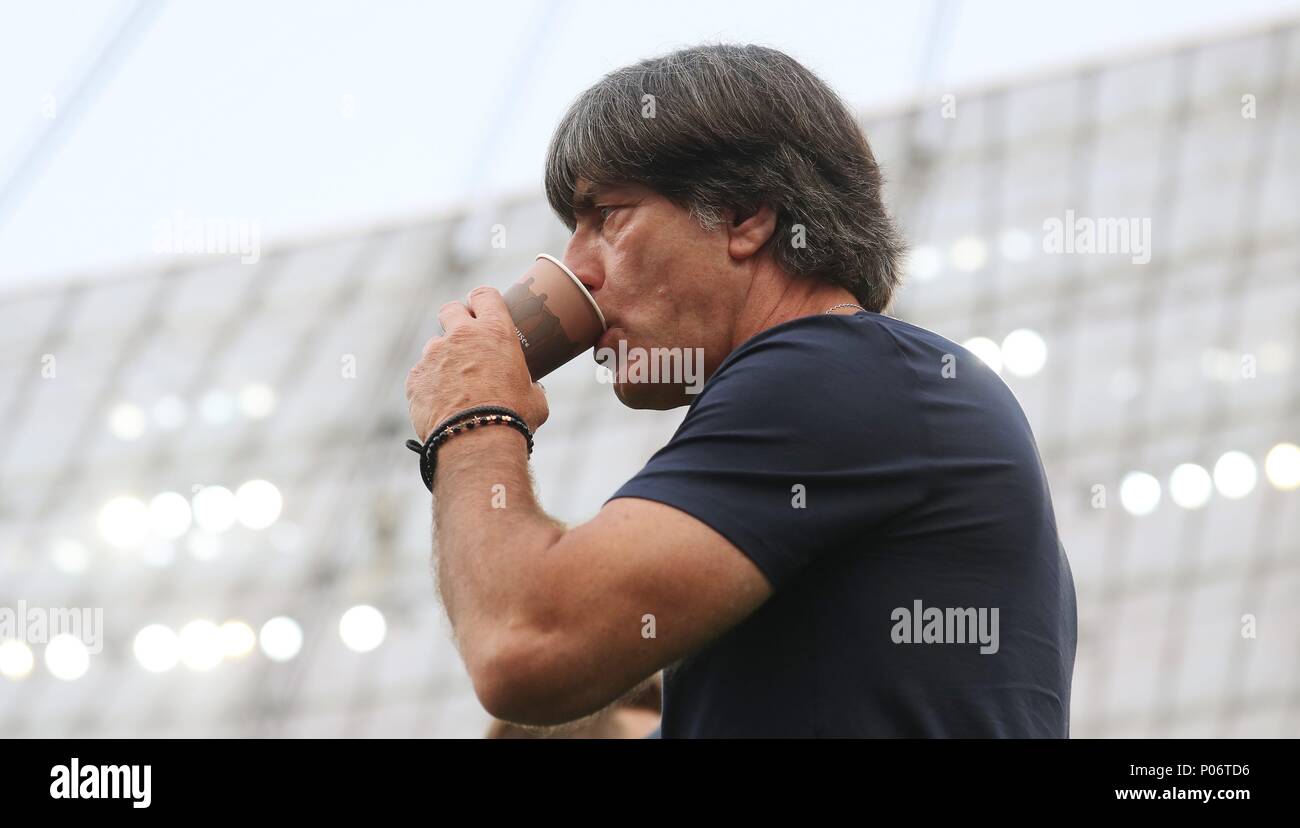 Firo Calcio: Calcio: 08.06.2018 Squadra Nazionale Test match: Germania - Arabia Saudita Bundescoach Joachim bassa, Ritratto, gesto | Utilizzo di tutto il mondo Foto Stock