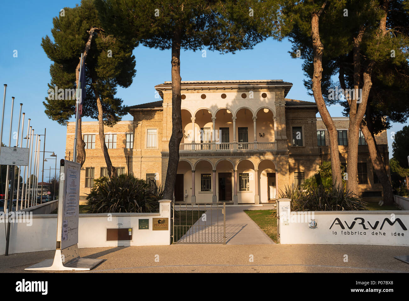 Pescara, Italia - 28 Gennaio 2018: entrata al Museo Aurum in Pescara con nessuno in qualsiasi giorno di apertura Foto Stock