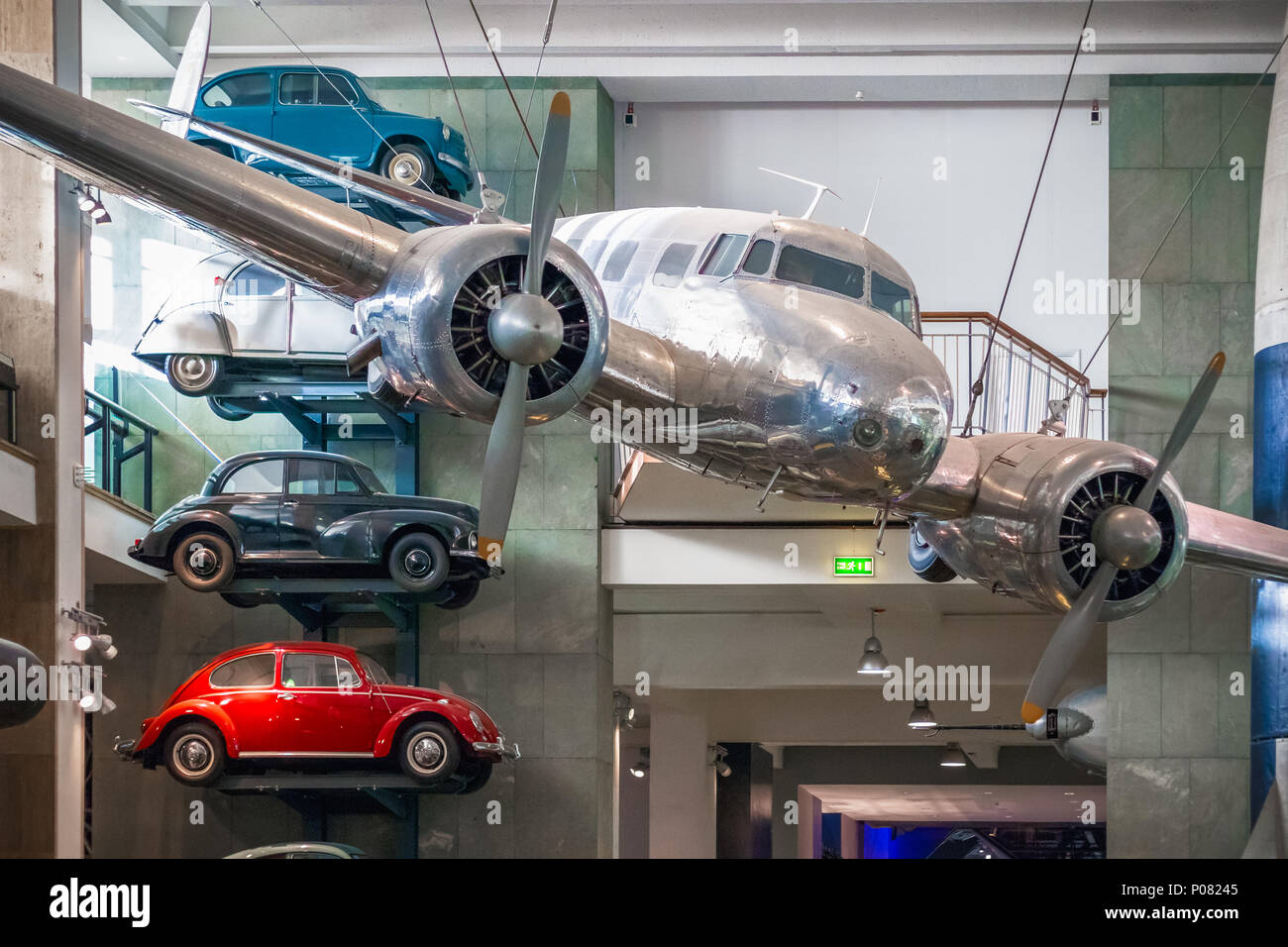 London, Regno Unito - 17 Gennaio 2018 - Interno di rendere il mondo moderno gallery (ingresso gratuito della zona) nel Museo della Scienza Foto Stock