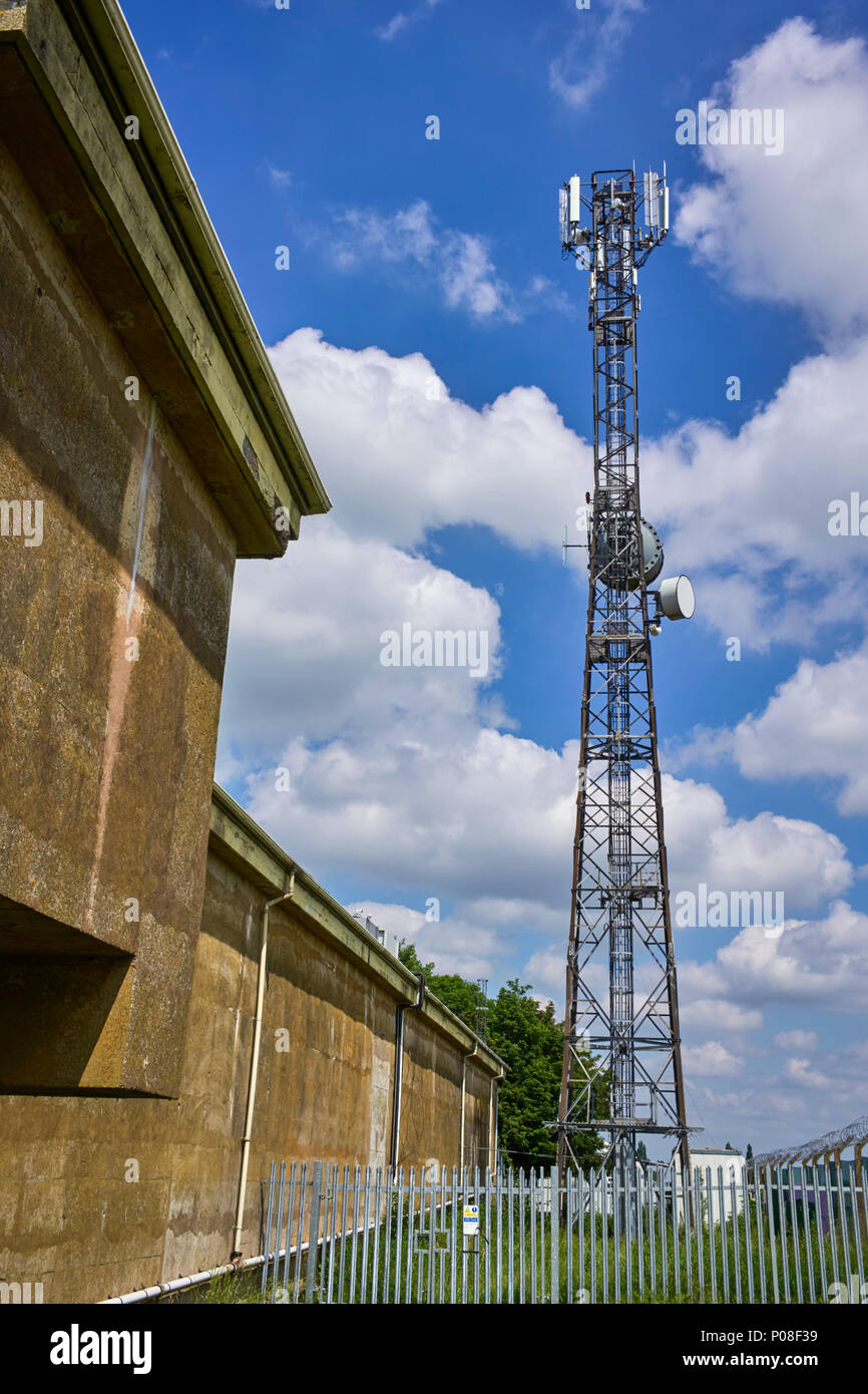 Montante di comunicazioni a Hack Green Secret Nuclear Bunker in Cheshire Foto Stock