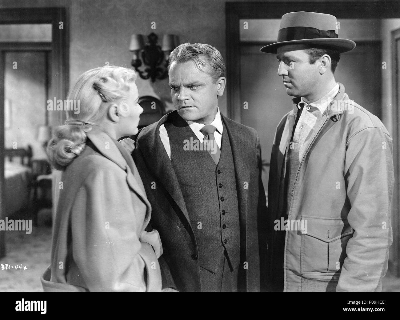 Pellicola originale titolo: KISS domani addio. Titolo inglese: KISS domani addio. Regista: Gordon Douglas. Anno: 1950. Stelle: JAMES CAGNEY; STEVE BRODIE; BARBARA PAYTON. Credito: WARNER BROTHERS / Album Foto Stock