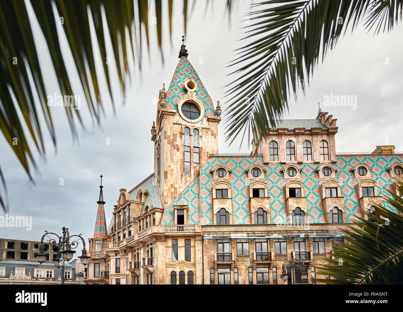 Bellissimo edificio a piazza Europa a Batumi, Georgia Foto Stock