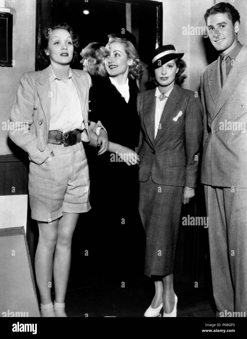 Anno: 1935. Stelle: Marlene Dietrich; Errol Flynn; Carole Lombard; LILY DAMITA. Foto Stock