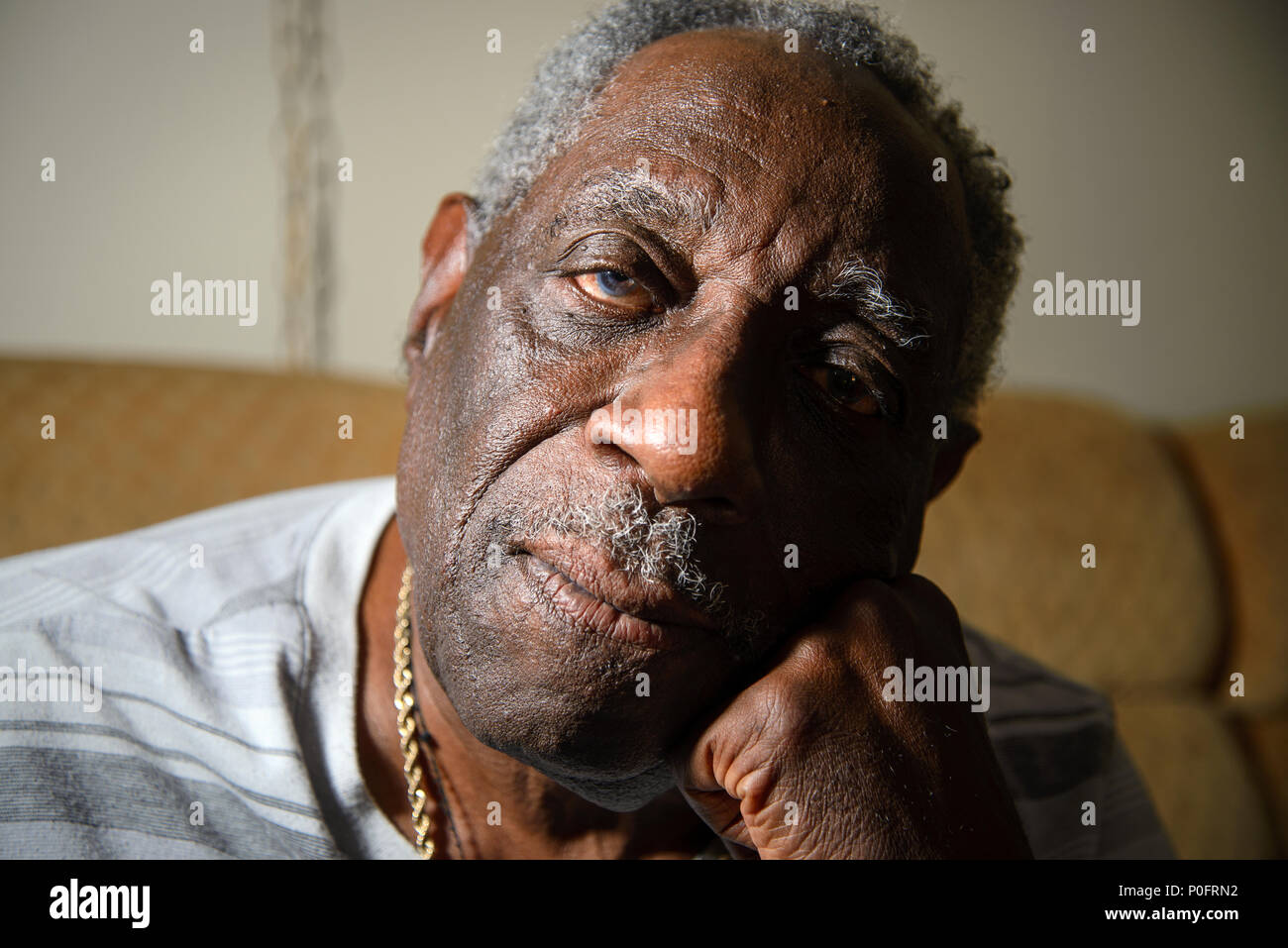 Un uomo di 81 anni, Tucson, Arizona, Stati Uniti. Foto Stock