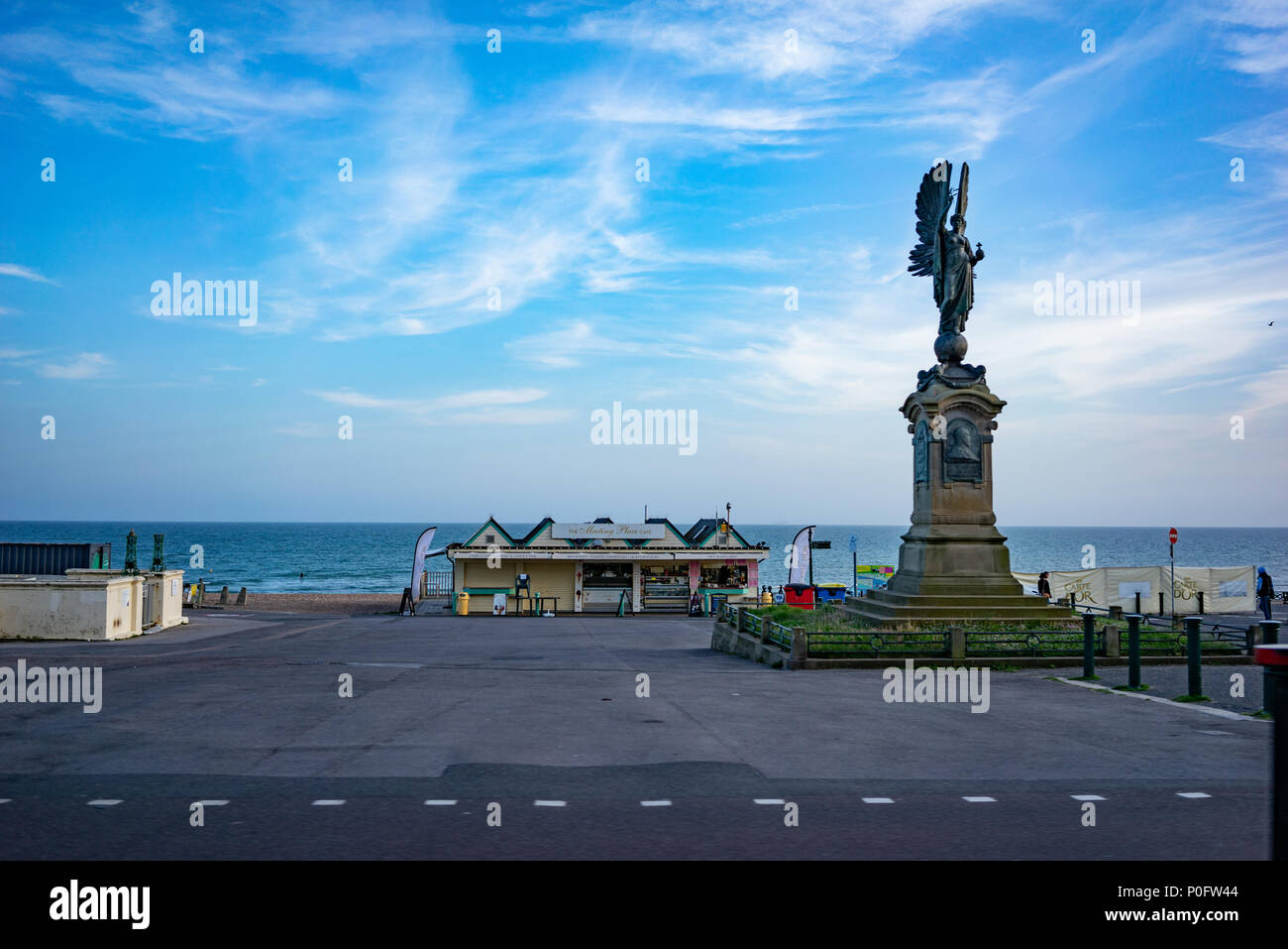 Angelo della Pace statua sul lungomare di Brighton in East Sussex England Foto Stock