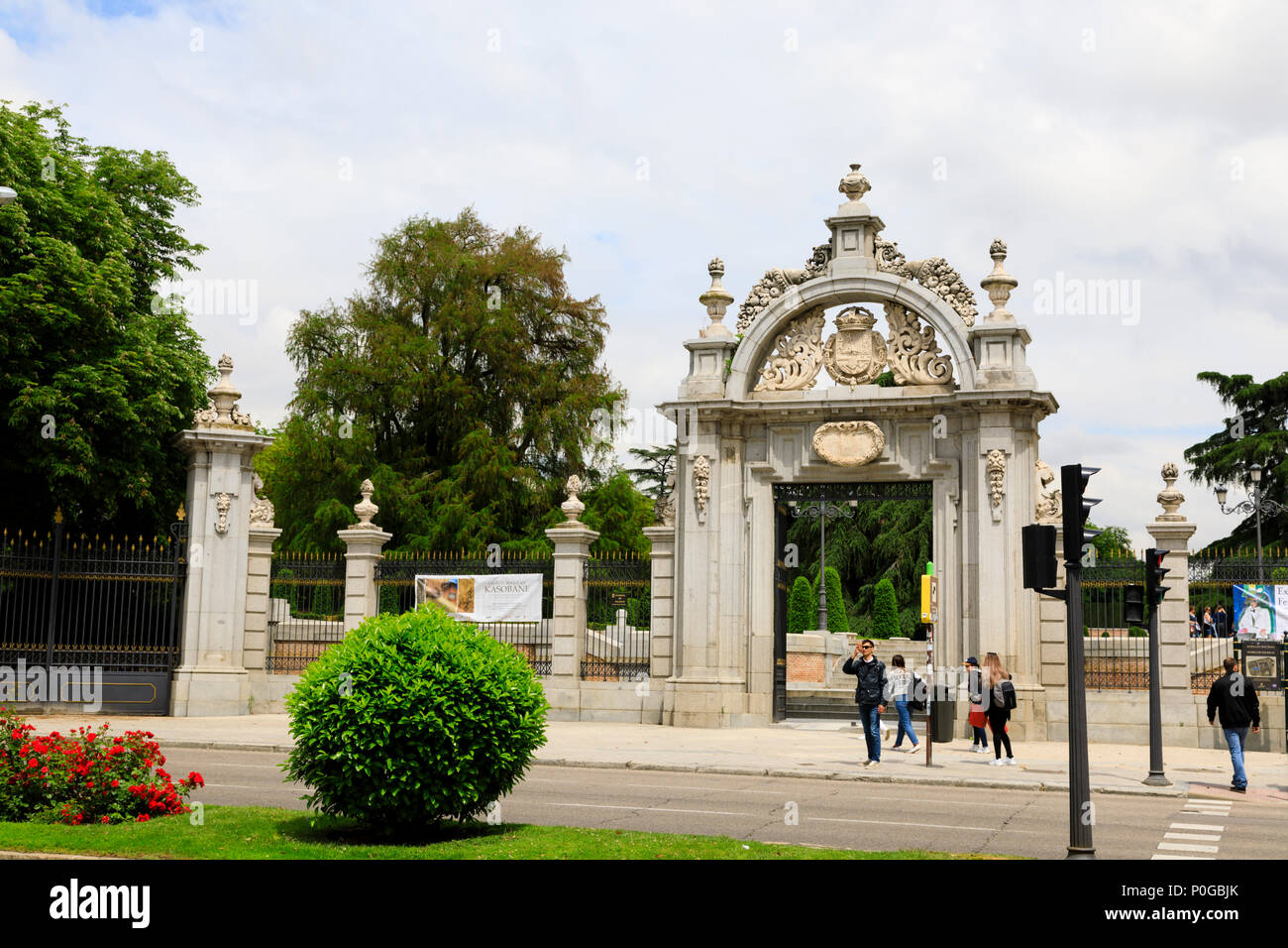 Puerto Felipe IV cancello di ingresso al Parque del Buen Retiro, Parque de Madrid, Madrid, Spagna. Maggio 2018 Foto Stock