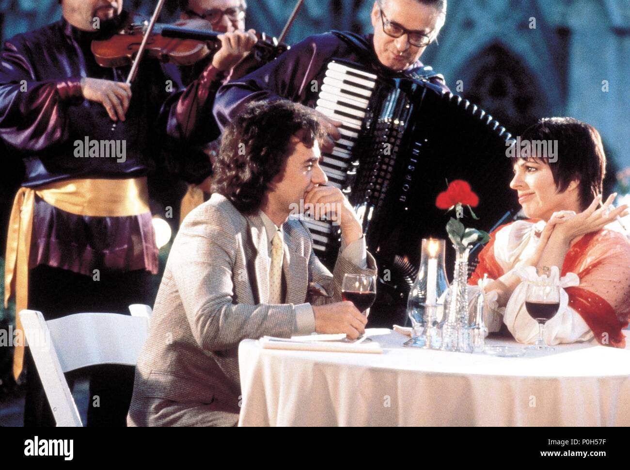 Pellicola originale titolo: Arthur. Titolo inglese: Arthur. Regista: Steve Gordon. Anno: 1981. Stelle: DUDLEY MOORE; Liza Minnelli. Credito: ORION foto / Album Foto Stock