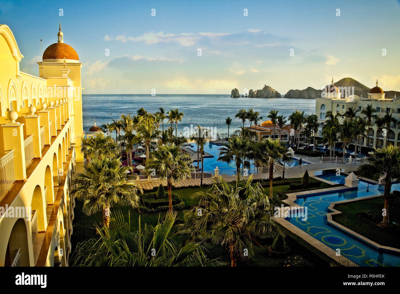 La baia di Cabo San Lucas dal Riu Palace Resort, Baja, Messico. Foto Stock