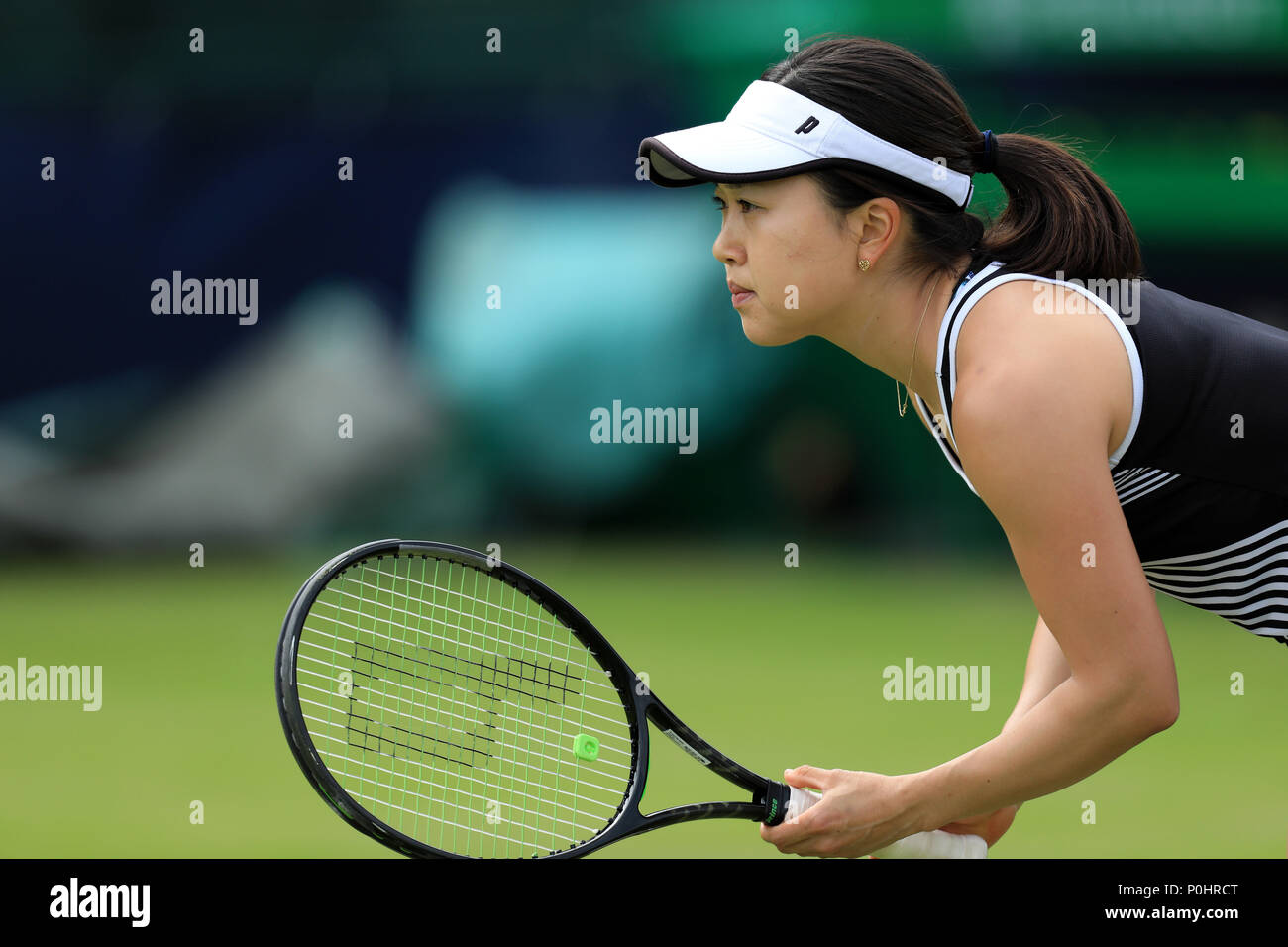 Nottingham Tennis Center, Nottingham, Regno Unito. Il 9 giugno, 2018. Miharu Imanishi del Giappone vi aspetta il credito di servizio: Azione Plus sport/Alamy Live News Foto Stock