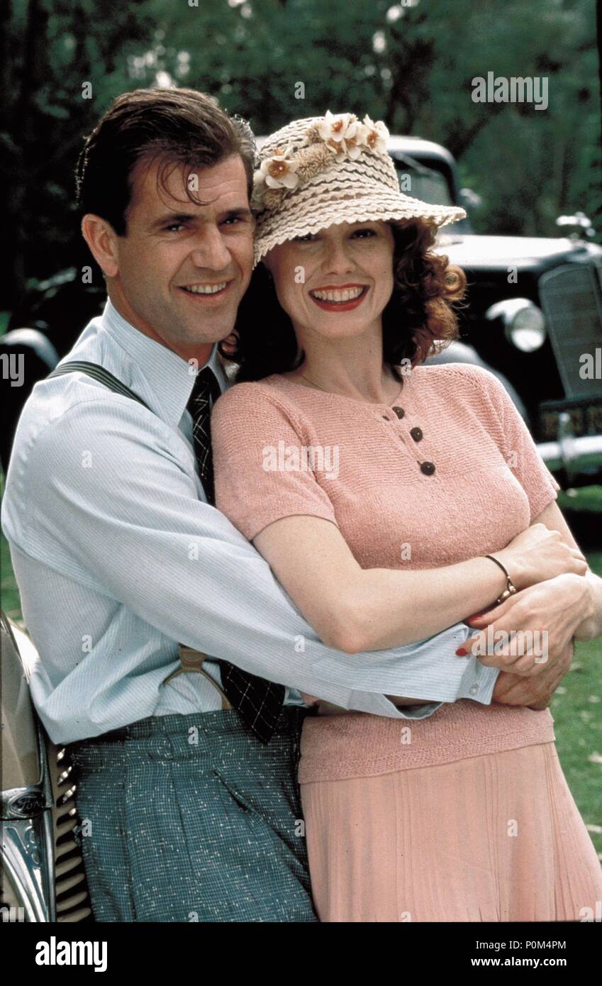 Pellicola originale titolo: sempre giovani. Titolo inglese: sempre giovani. Regista: STEVE MINER. Anno: 1992. Stelle: Mel Gibson; ISABEL GLASSER. Credito: WARNER BROTHERS / Album Foto Stock
