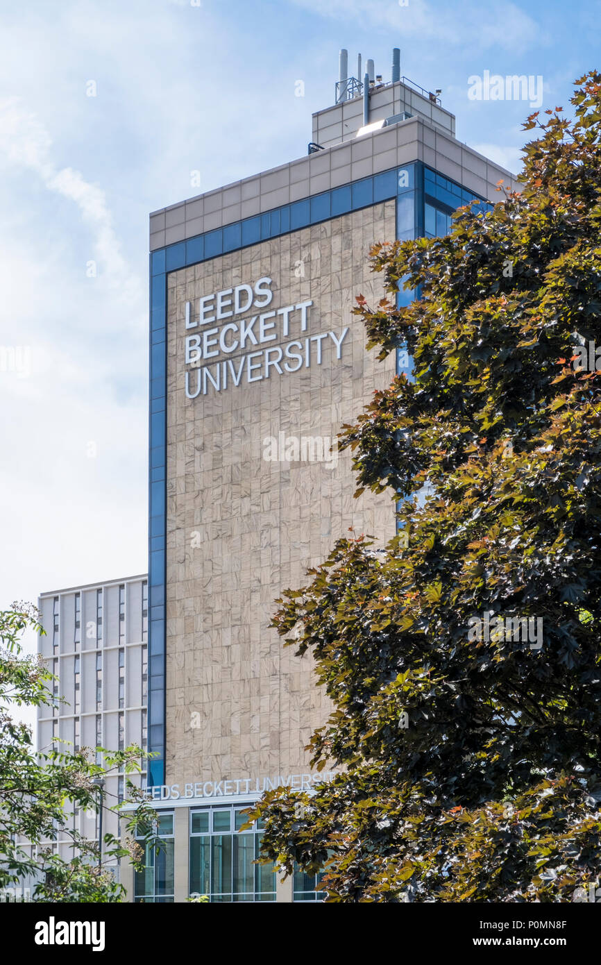 Leeds Beckett University Campus in città, Leeds, West Yorkshire, Inghilterra, Regno Unito Foto Stock