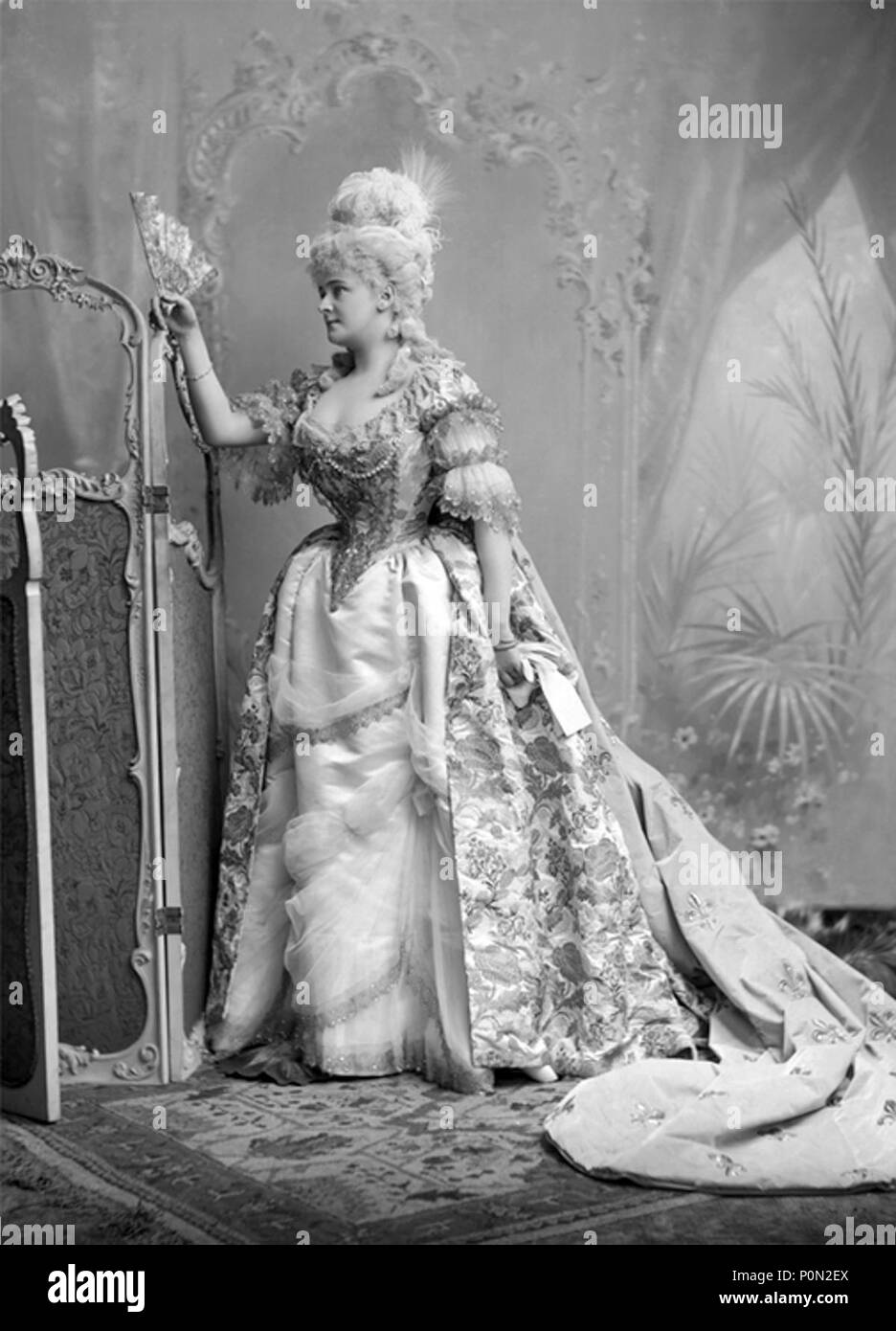 "Daisy' Greville, Frances Evelyn Maynard, contessa di Warwick, Devonshire House sfera (1897) 1 Foto Stock