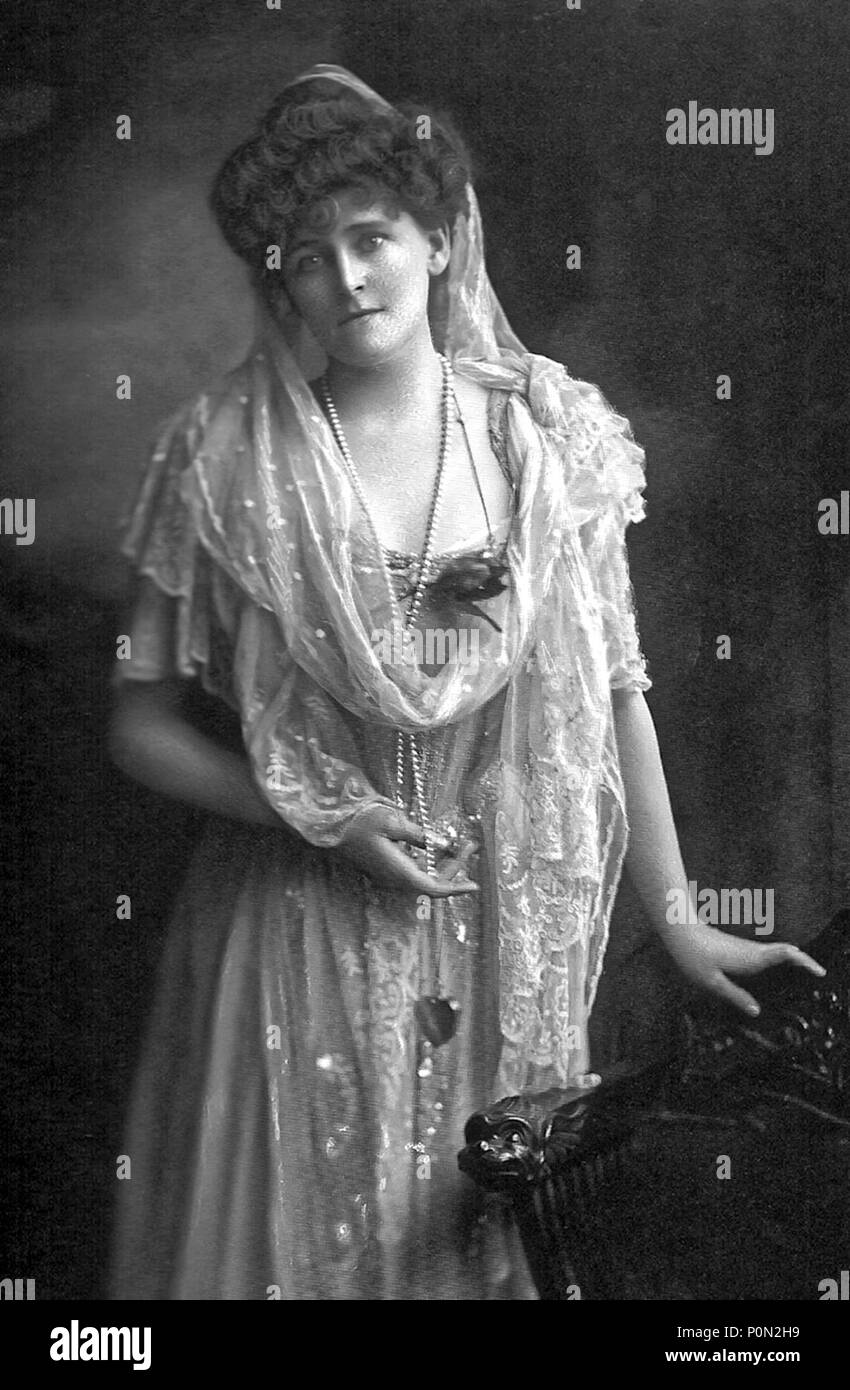 "Daisy' Greville, Frances Evelyn Maynard, contessa di Warwick (1902) Foto Stock