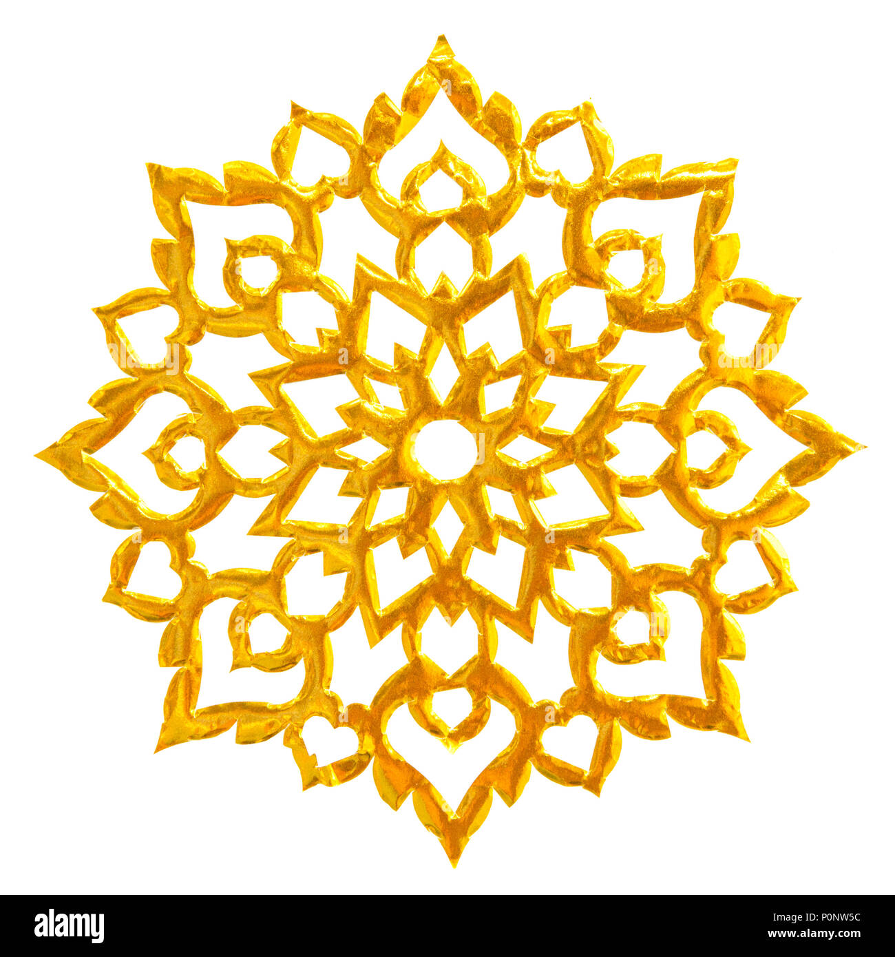 Golden tailandese tradizionale modello di arte isolati su sfondo bianco Foto Stock