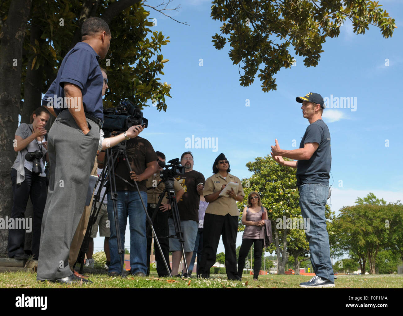 'Battleship' sneak preview per militari membri 120512-N-DU438-229 Foto Stock