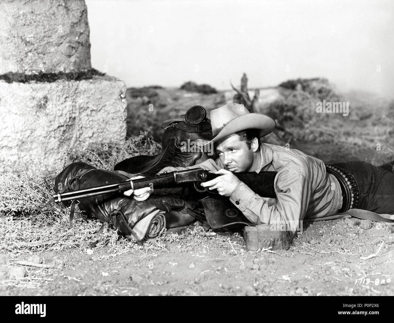 Pellicola originale titolo: GUNSMOKE. Titolo inglese: GUNSMOKE. Regista: NATHAN JURAN. Anno: 1953. Stelle: AUDIE MURPHY. Credito: Universal Pictures / Album Foto Stock