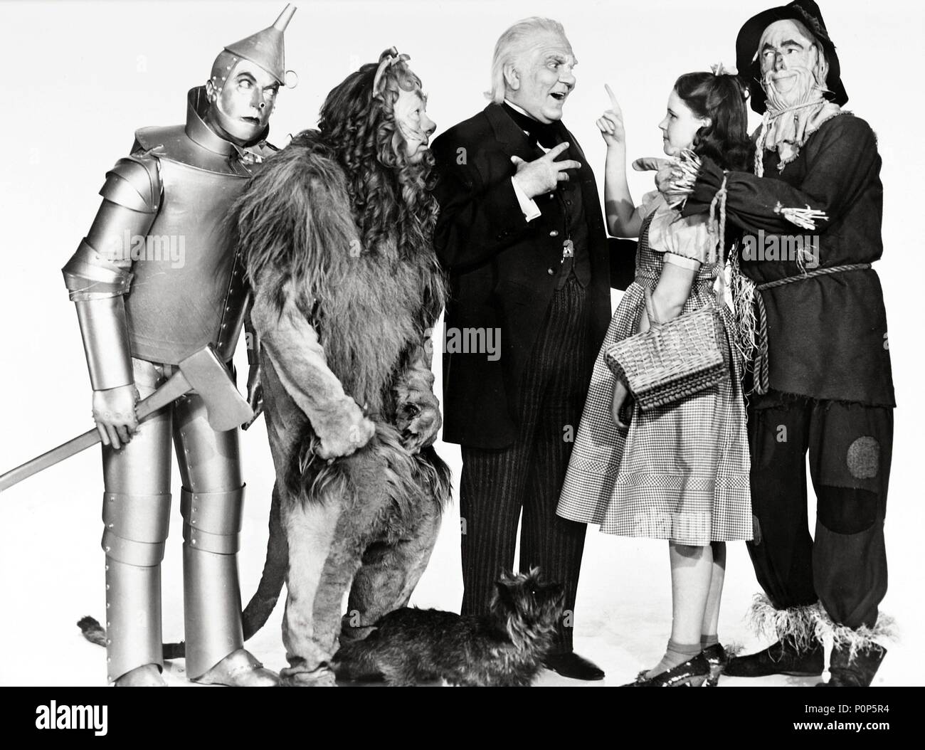 Pellicola originale titolo: Il mago di OZ. Titolo inglese: il mago di OZ. Regista: Victor Fleming. Anno: 1939. Stelle: FRANK MORGAN; BERT LAHR; JACK HALEY; Judy Garland; RAY BOLGER. Credito: M.G.M / Album Foto Stock