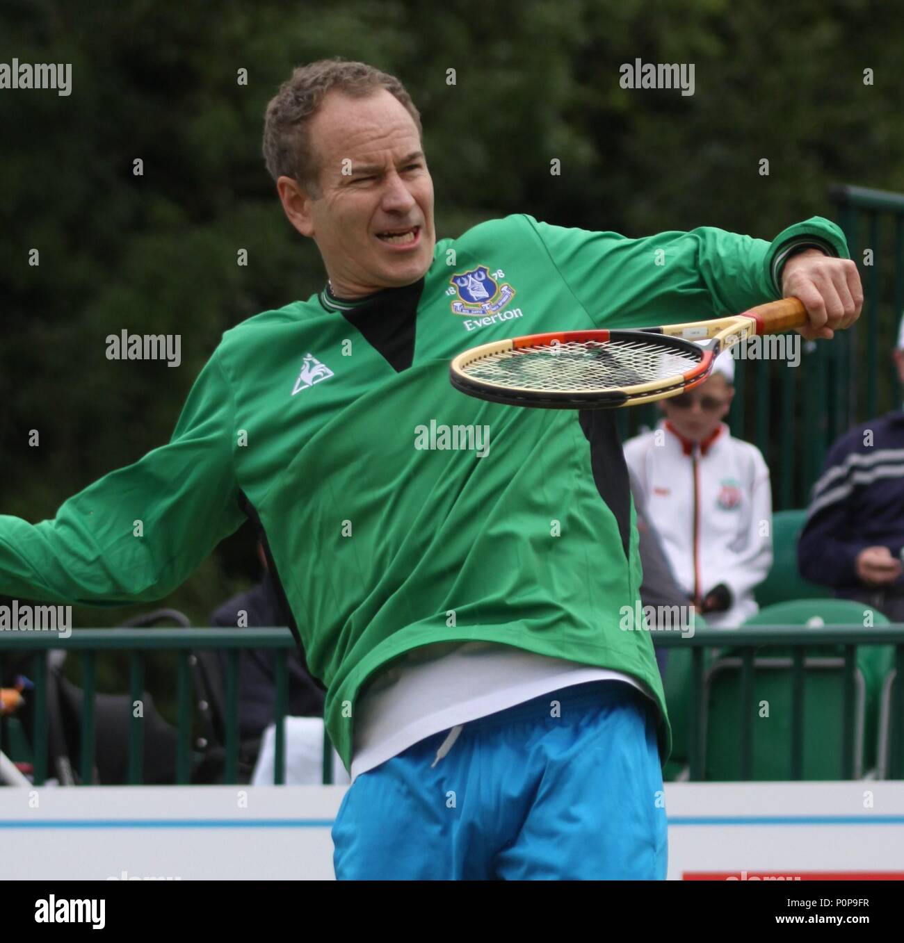 Liverpool, Regno Unito John McEnroe intrattiene a Liverpool il torneo di tennis di credito Fairbrother Ian/Alamy Stock Foto Foto Stock