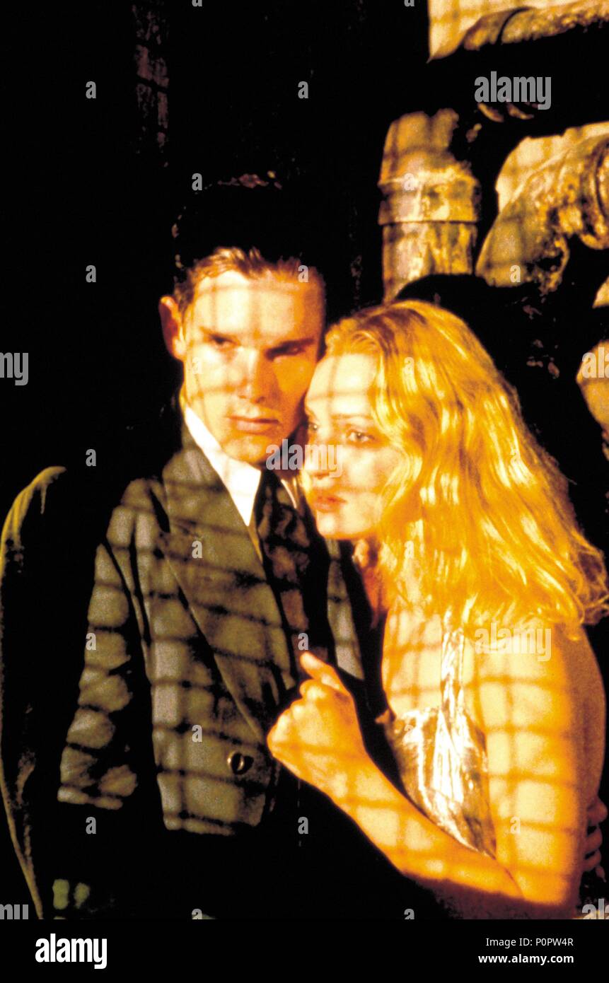 Pellicola originale titolo: GATTACA. Titolo inglese: GATTACA. Regista: Andrew Niccol. Anno: 1997. Stelle: ETHAN HAWKE; Uma Thurman. Credito: COLUMBIA TRI STAR / Album Foto Stock